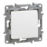 Niloé poussoir 6A 250V NO-NF blanc à vis (ref:664705)