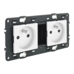 Valena Next prise 2x2P+T précâblée appareil complet blanc à vis (ref:741522)