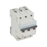 Disjoncteur TX³ 3kA 3P C32 400V - 3 modules (ref:403129)