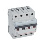Disjoncteur TX³ 3kA 4P C20 400V - 4 modules (ref:403137)