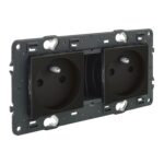 Valena Next prise 2x2P+T précâblée appareil complet noir à vis (ref:741722)